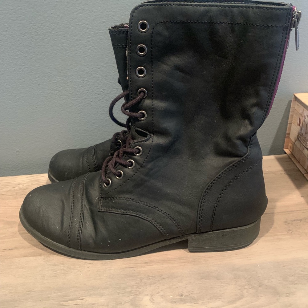 Bongo black ankle boots size 9